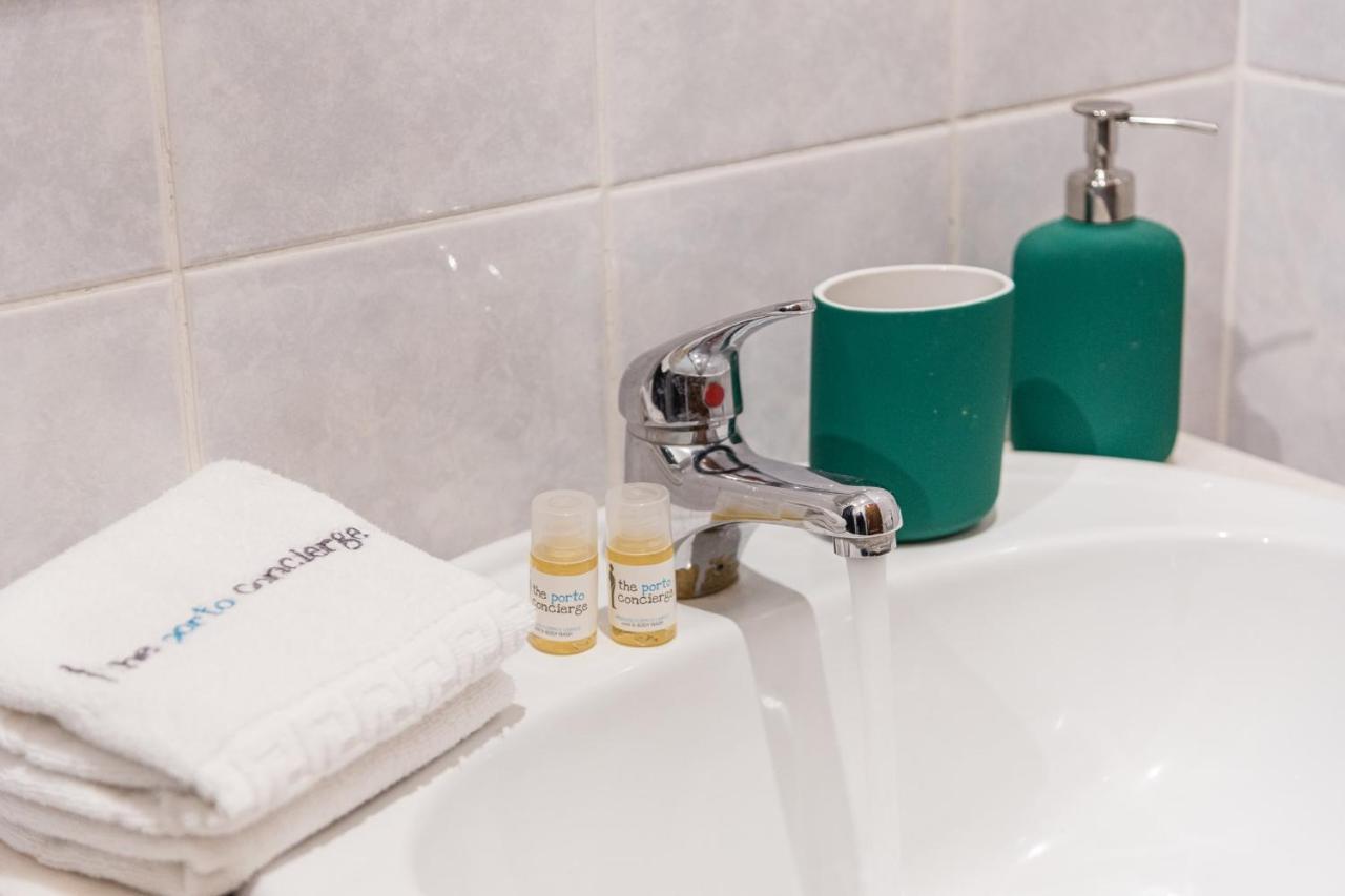 Guestready - Back To Deep Cobalt Apartment บีลาโนวาเดกายา ภายนอก รูปภาพ