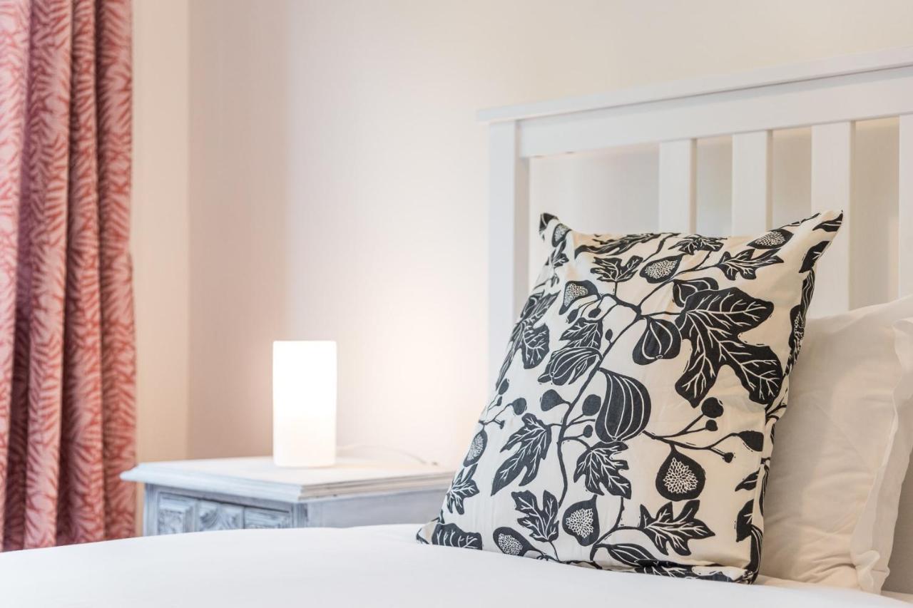 Guestready - Back To Deep Cobalt Apartment บีลาโนวาเดกายา ภายนอก รูปภาพ